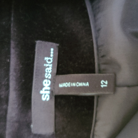 Jacket Size 12 Black Velvet Exaggerated Shoulders Double Breasted Goth Trend Fun - Picture 6 of 7